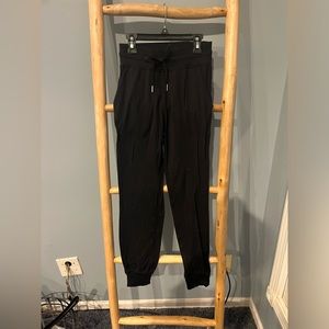 Lululemon women’s joggers.